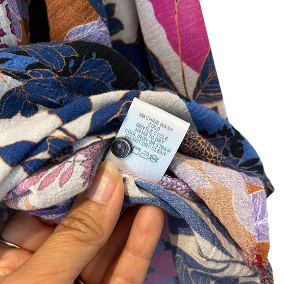 Xirena "PINK BECK" TOP IN SUNSET" Long Sleeve Blouse Size Medium 100% Cotton - Picture 8 of 14